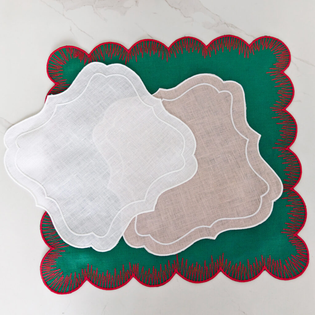Kelly Green Handmade 100% Linen Luxury Napkin Customized Scallop Design with Embroidered Hemstitch Reusable for Home Weddings
