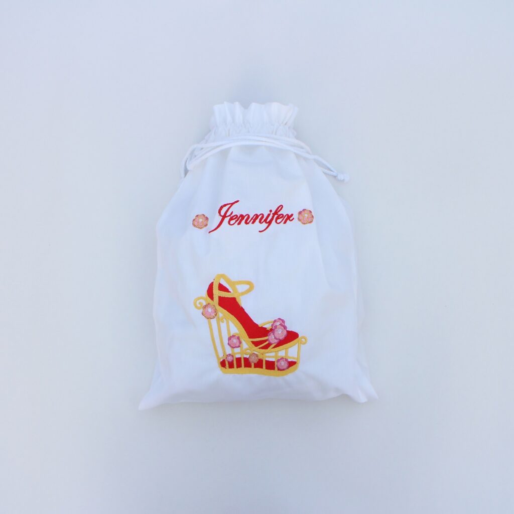 Dreamy wedge shoe bag