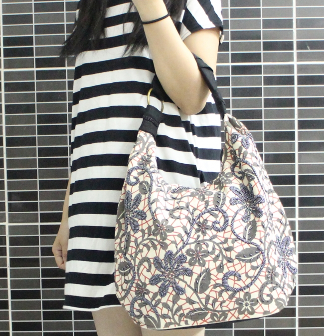 Floral beaded handbag
