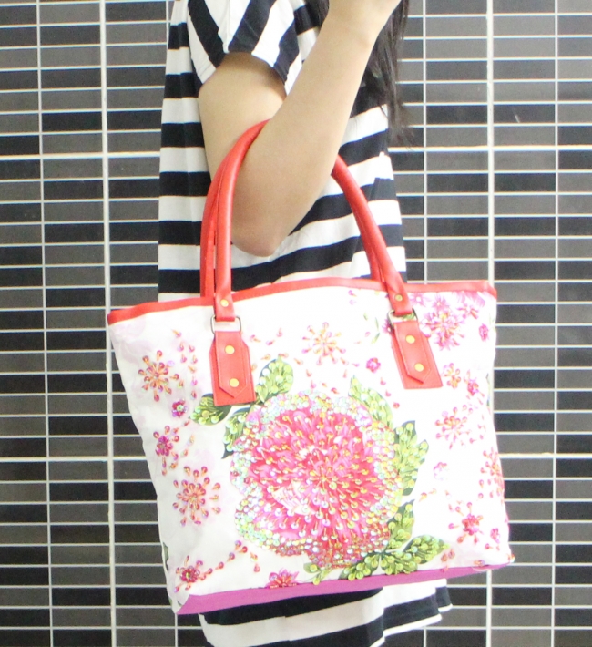Vietnam handmade bead handbag